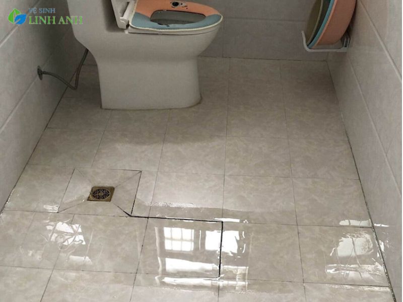 Nguyên nhân gây ra nhà vệ sinh bẩn